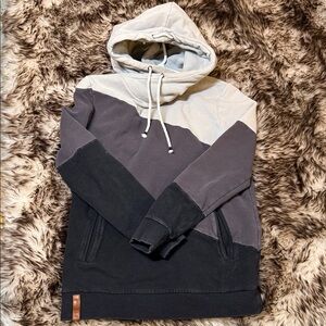 AMPERSAND AVE Women's Tri-Color Hoodie - Black, Gray, Cream